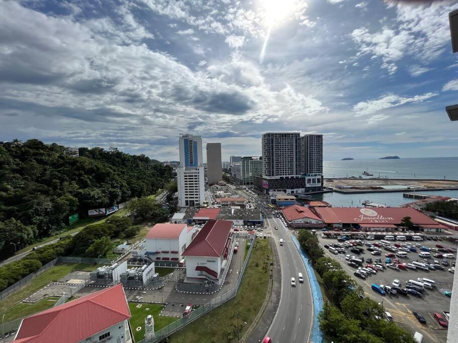 Апартаменты Jesselton Quay Kota Kinabalu 1 Экстерьер фото